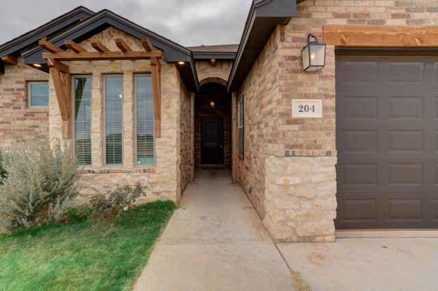 204 Joliet Avenue, Levelland, TX 79336