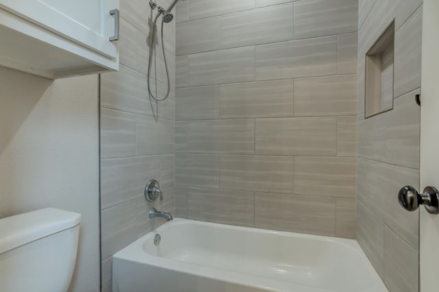 204 Joliet Avenue, Levelland, TX 79336