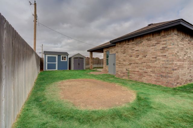 204 Joliet Avenue, Levelland, TX 79336