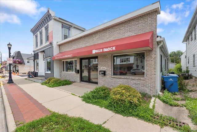 200 & 204 W Main Street, Waunakee, WI 53597