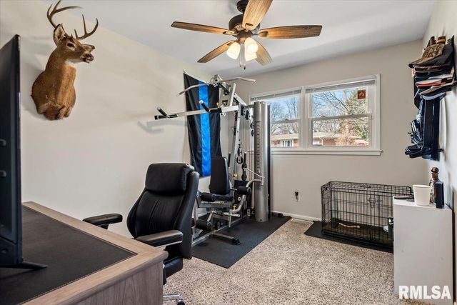 108 Glen Aire Drive, Springfield, IL 62703