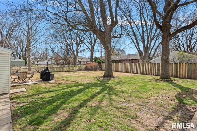 108 Glen Aire Drive, Springfield, IL 62703