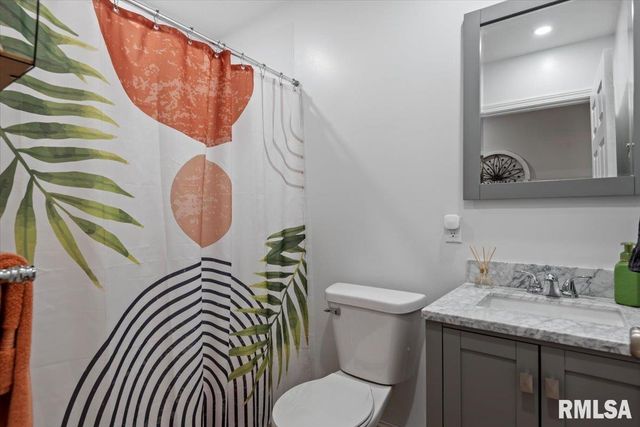 108 Glen Aire Drive, Springfield, IL 62703