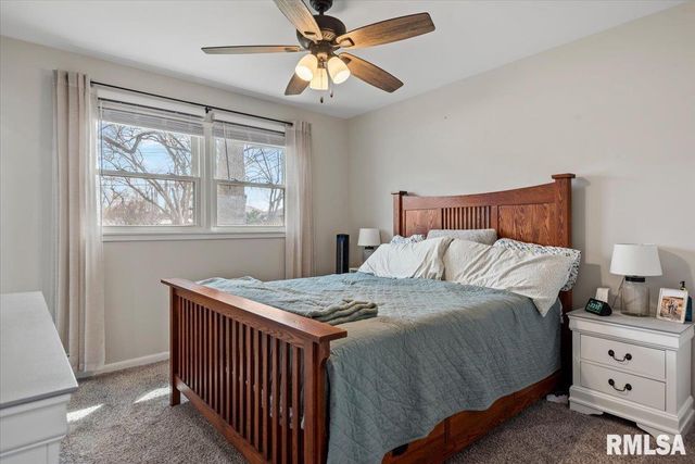 108 Glen Aire Drive, Springfield, IL 62703