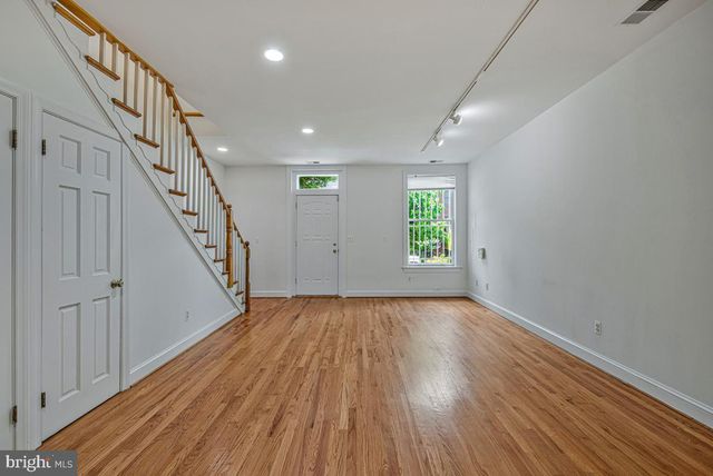 1233 4TH ST NW, Washington, DC 20001