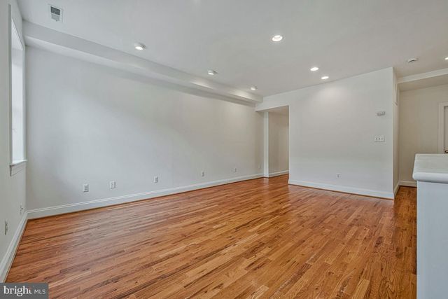 1233 4TH ST NW, Washington, DC 20001