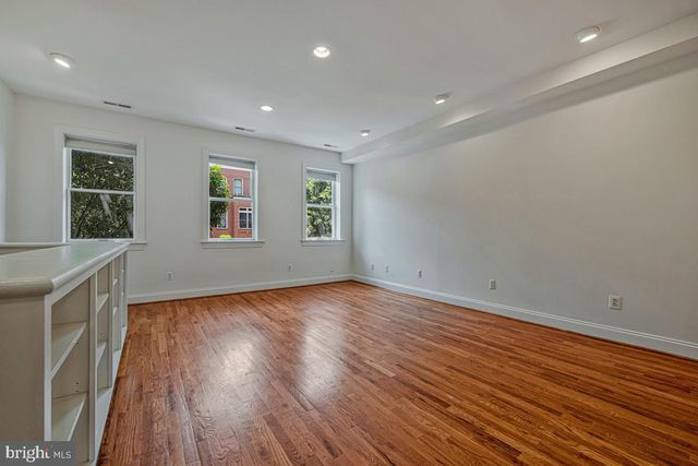 1233 4TH ST NW, Washington, DC 20001