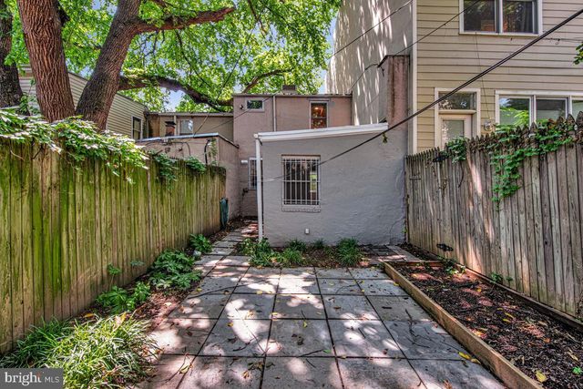 1233 4TH ST NW, Washington, DC 20001