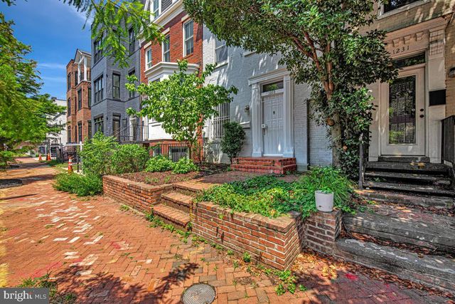 1233 4TH ST NW, Washington, DC 20001