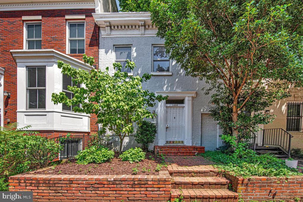 1233 4TH ST NW, Washington, DC 20001