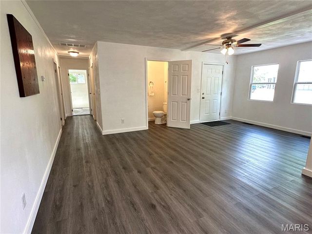 608 Devonshire Drive, Belleville, IL 62226