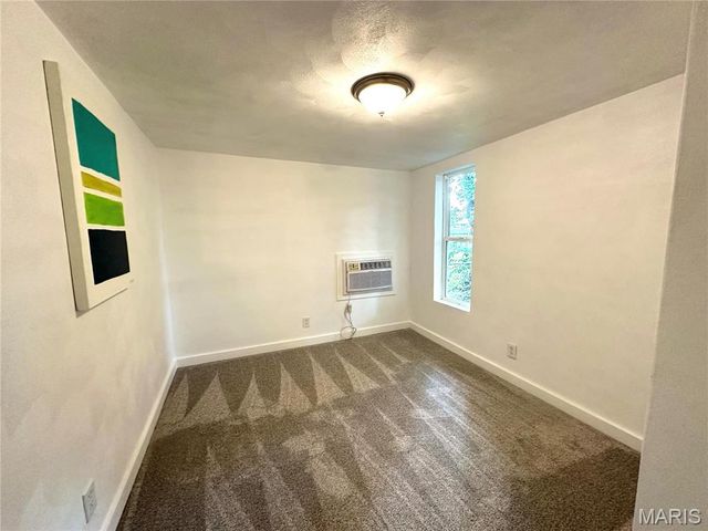 608 Devonshire Drive, Belleville, IL 62226