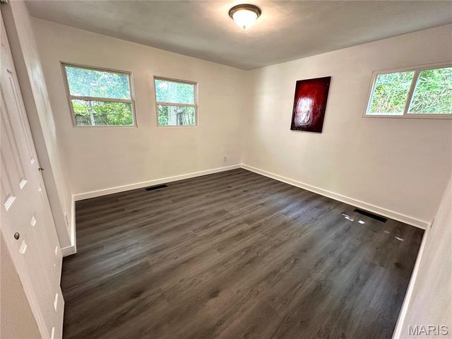 608 Devonshire Drive, Belleville, IL 62226