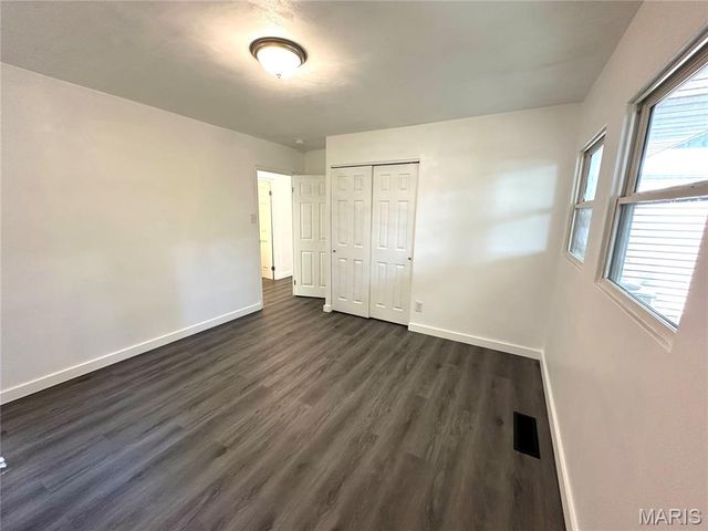 608 Devonshire Drive, Belleville, IL 62226