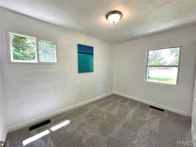 608 Devonshire Drive, Belleville, IL 62226