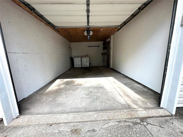 608 Devonshire Drive, Belleville, IL 62226