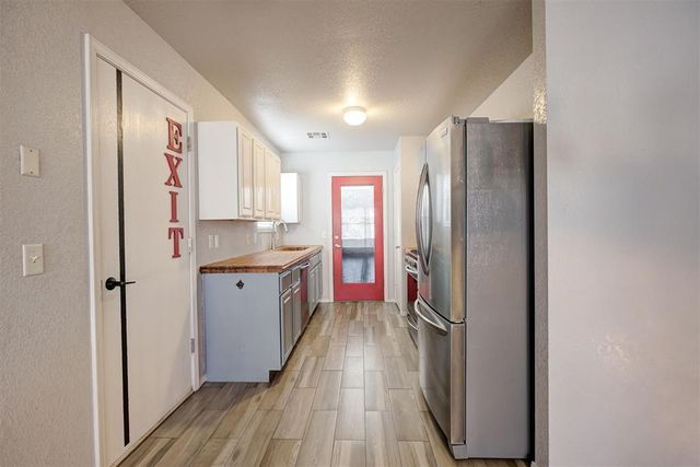 512 Dayflower Lane, Norman, OK 73069