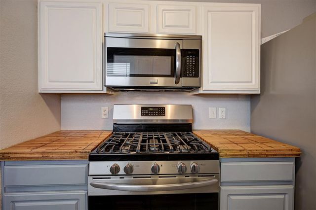 512 Dayflower Lane, Norman, OK 73069