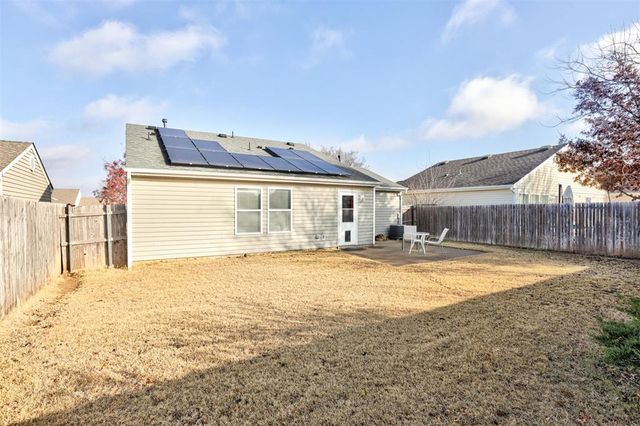 512 Dayflower Lane, Norman, OK 73069