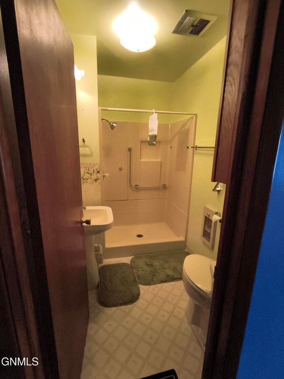 416 Main Street, Edgeley, ND 58433 photo 19