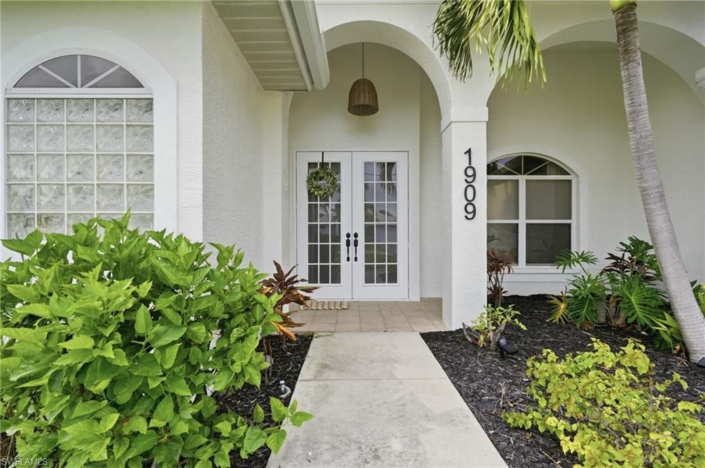 1909 SW 29th TER, CAPE CORAL, FL 33914 — photo 2