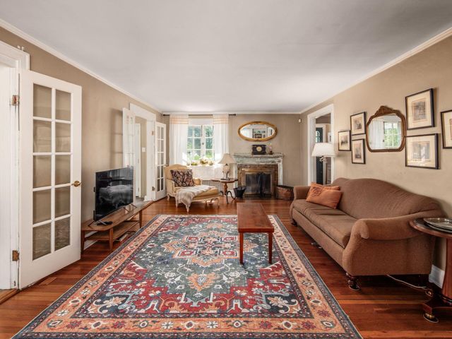 2424 Sherwood Road, Bexley, OH 43209