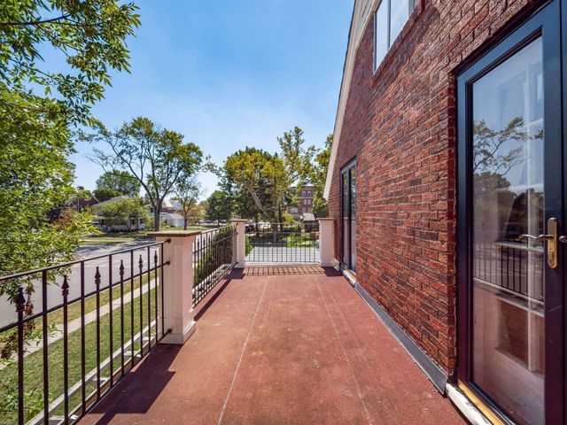 2424 Sherwood Road, Bexley, OH 43209