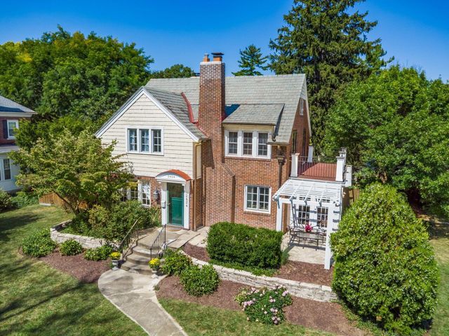 2424 Sherwood Road, Bexley, OH 43209