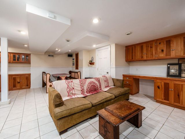 2424 Sherwood Road, Bexley, OH 43209