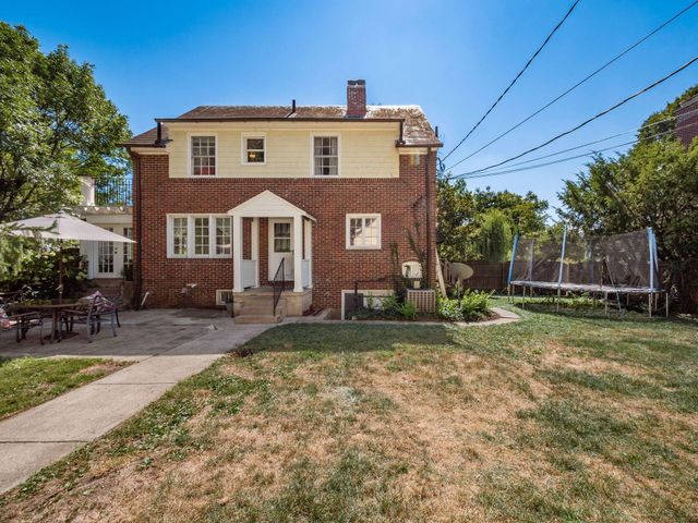 2424 Sherwood Road, Bexley, OH 43209