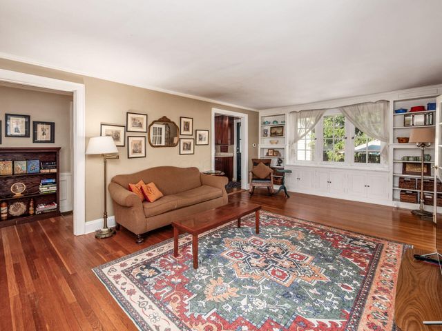 2424 Sherwood Road, Bexley, OH 43209