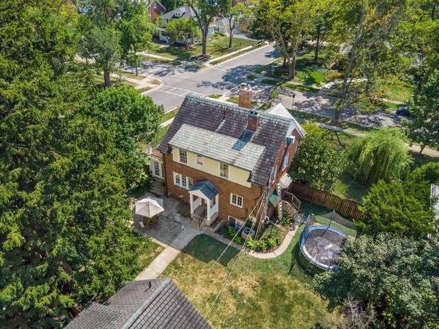 2424 Sherwood Road, Bexley, OH 43209