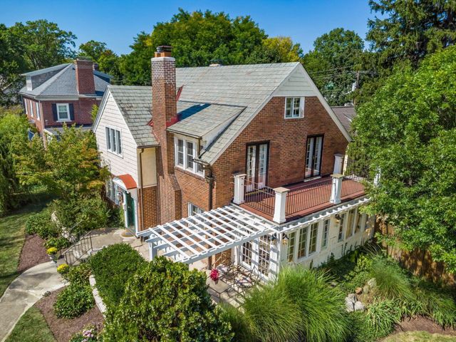 2424 Sherwood Road, Bexley, OH 43209