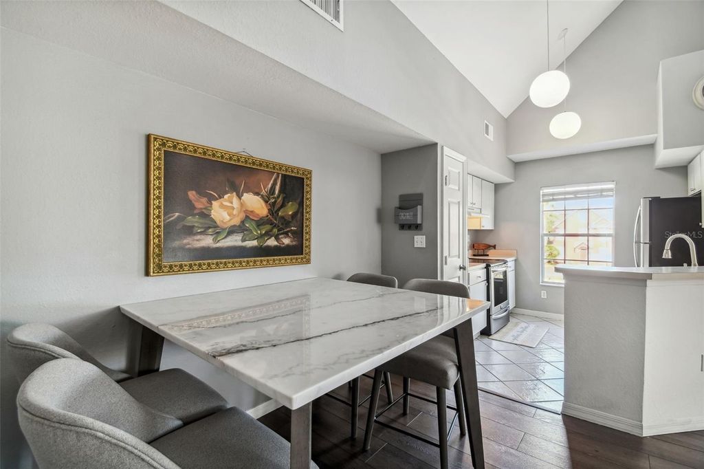 Image 3 of property listing at 10462 WHITE LAKE COURT, Tampa, FL 33626