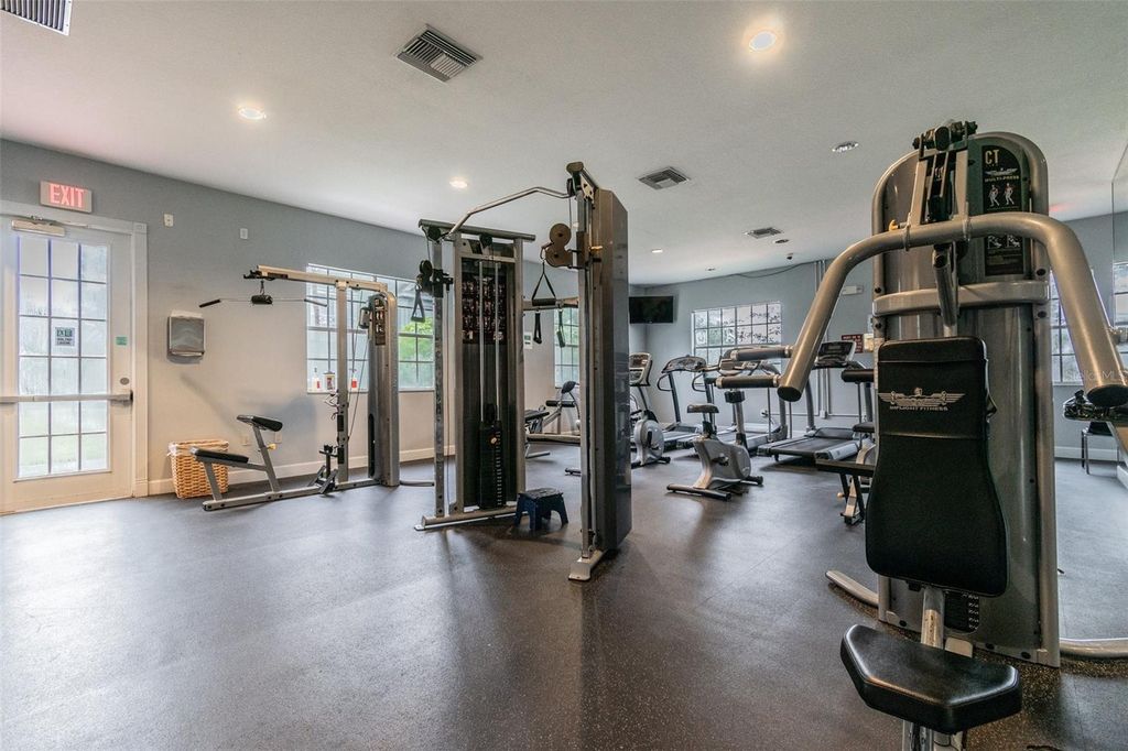 Image 40 of property listing at 10462 WHITE LAKE COURT, Tampa, FL 33626