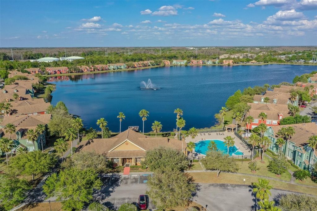 Image 54 of property listing at 10462 WHITE LAKE COURT, Tampa, FL 33626