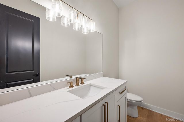 17000 Pienza Drive, Macomb Township, MI 48042