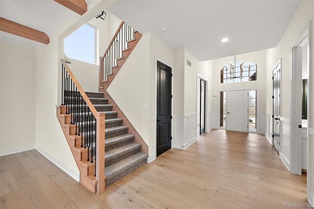 17000 Pienza Drive, Macomb Township, MI 48042