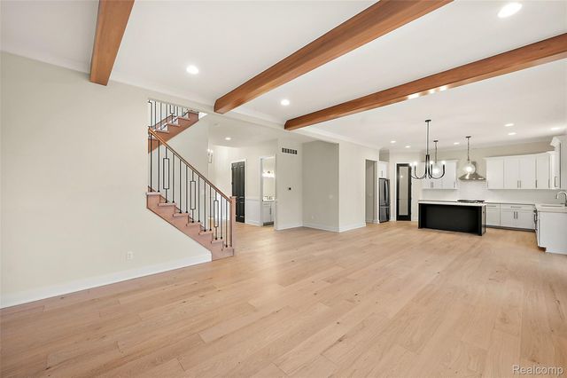 17000 Pienza Drive, Macomb Township, MI 48042