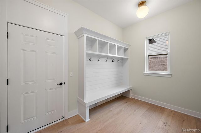 17000 Pienza Drive, Macomb Township, MI 48042