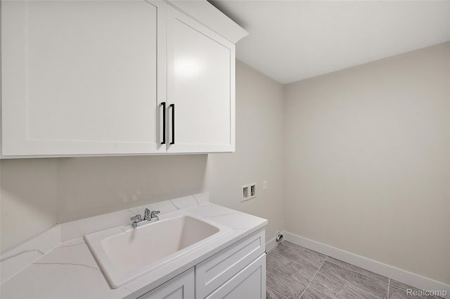 17000 Pienza Drive, Macomb Township, MI 48042