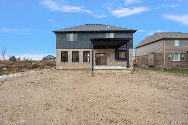 17000 Pienza Drive, Macomb Township, MI 48042