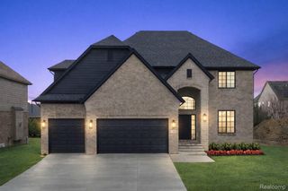 17000 Pienza Drive, Macomb Township, MI 48042