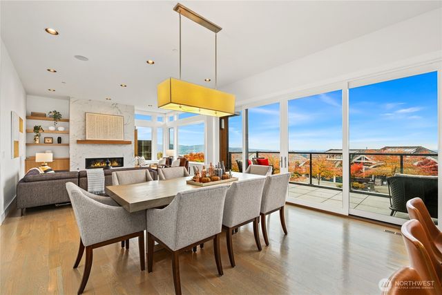 3037 NE Harrison Drive, Issaquah, WA 98029