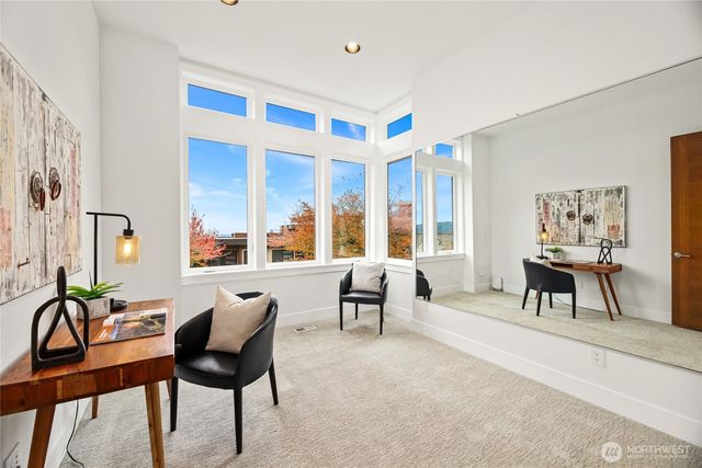 3037 NE Harrison Drive, Issaquah, WA 98029