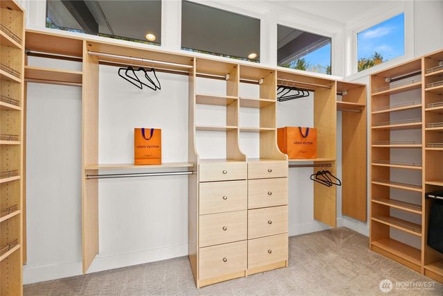 3037 NE Harrison Drive, Issaquah, WA 98029