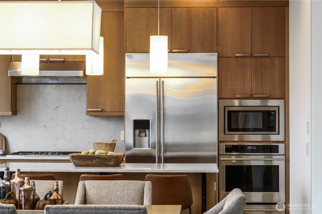 3037 NE Harrison Drive, Issaquah, WA 98029