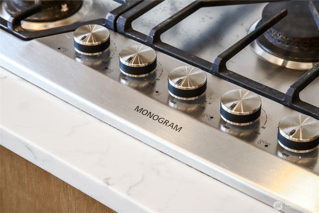 3037 NE Harrison Drive, Issaquah, WA 98029