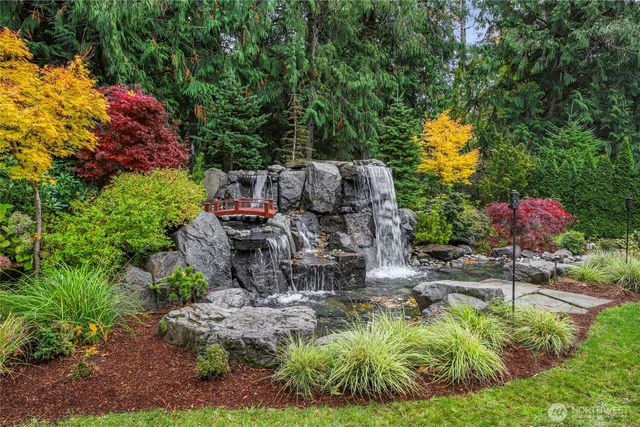 3037 NE Harrison Drive, Issaquah, WA 98029