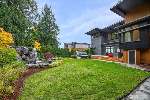 3037 NE Harrison Drive, Issaquah, WA 98029